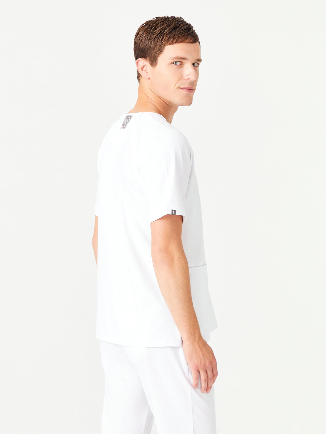 Cosa x Studio Brandia® 01 Men’s Crew Neck Buttoned Scrub Top – White