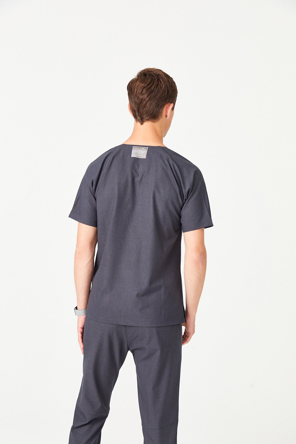 Cosa x Studio Brandia® 01 Men’s Crew Neck Buttoned Scrub Top – Anthracite