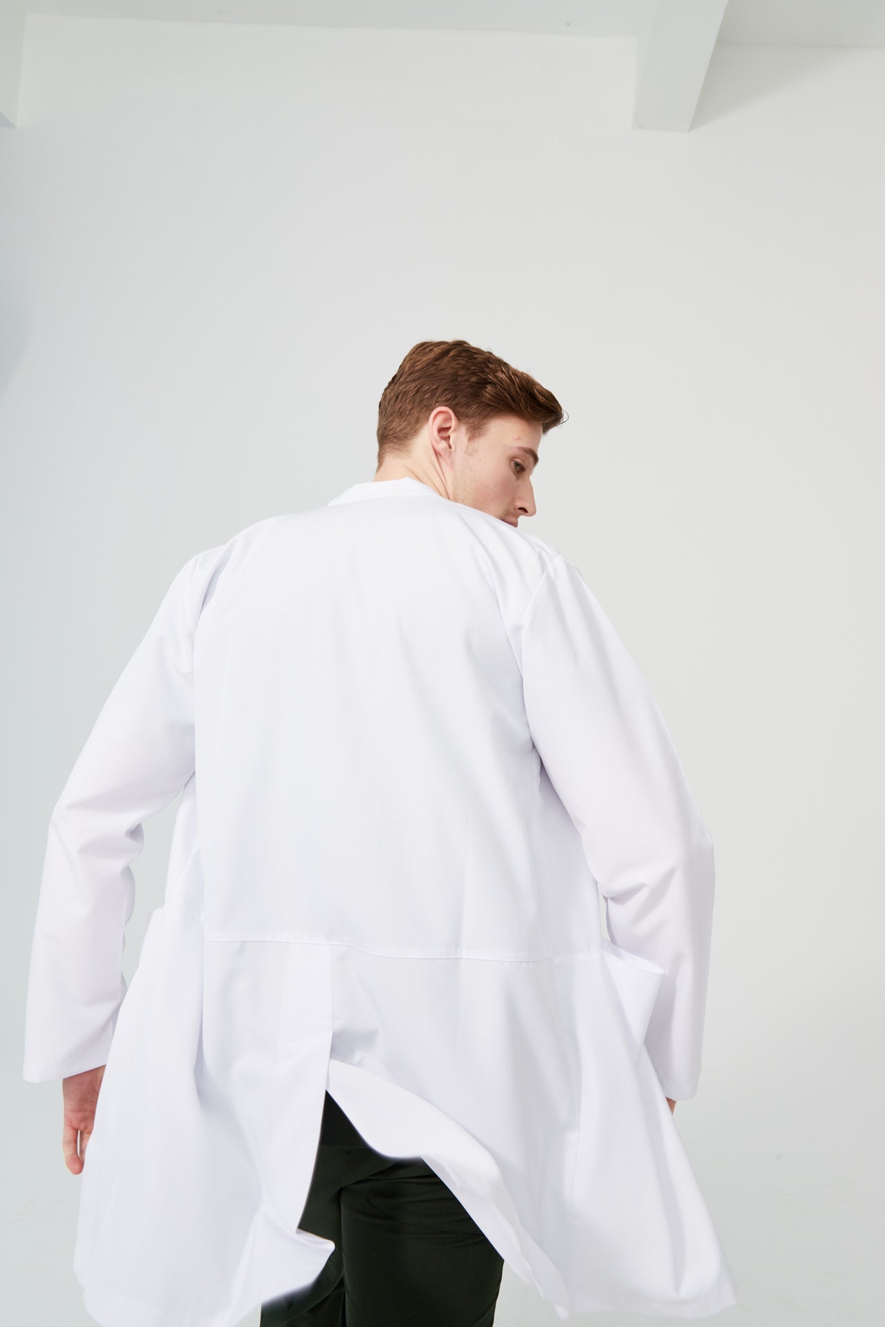 Cosa Men’s Mandarin Collar Lab Coat