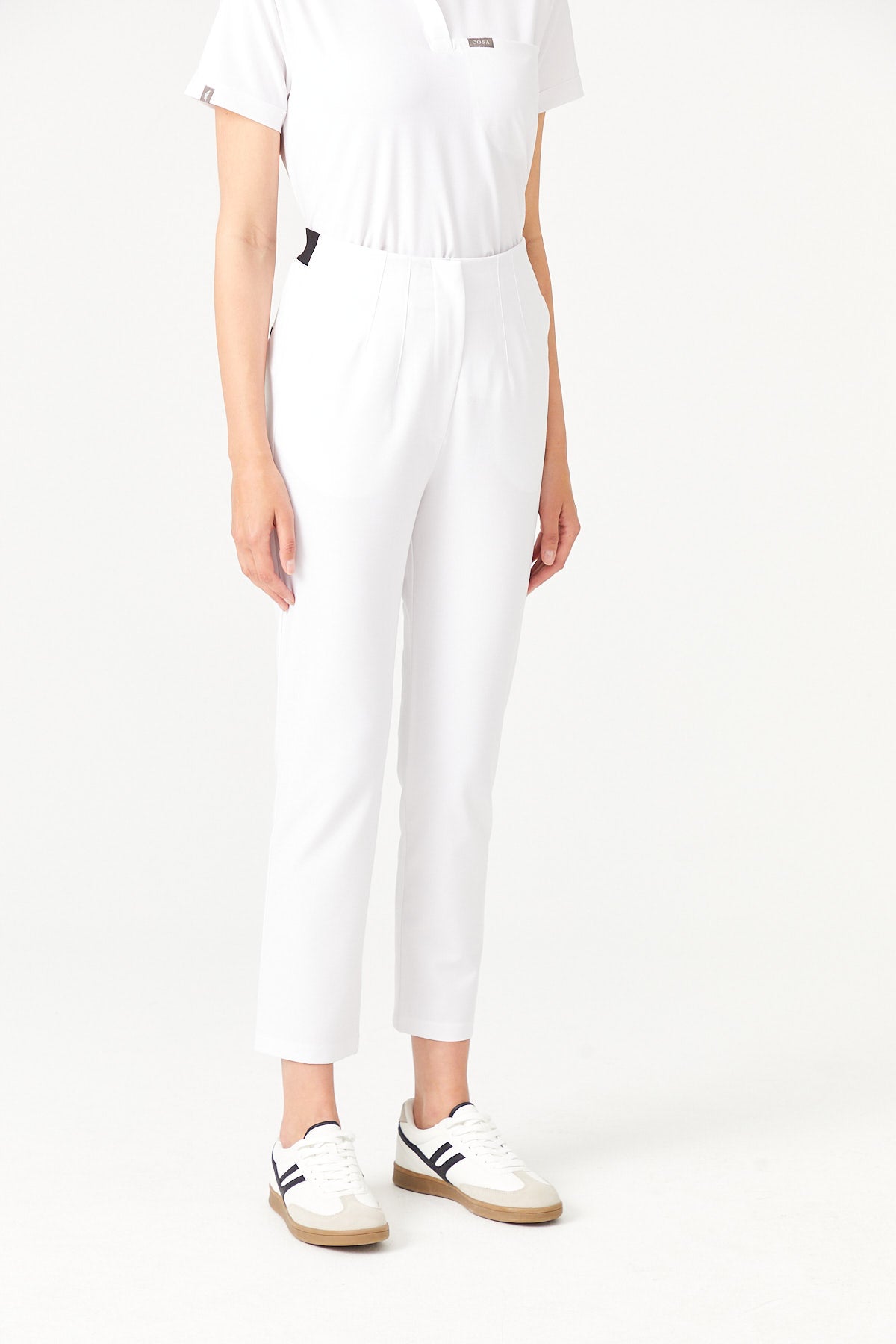 03 Women High Waisted Scrub Pant