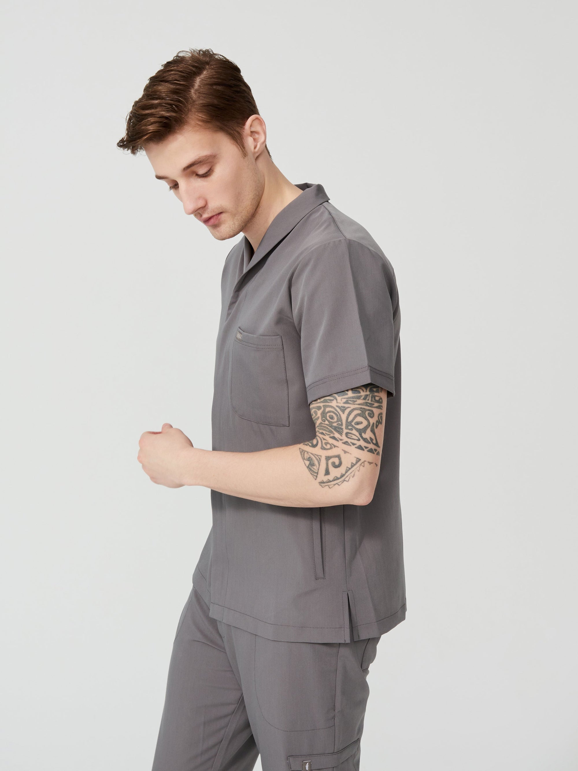 Cosa Tri® Grey Men's Scrub Set