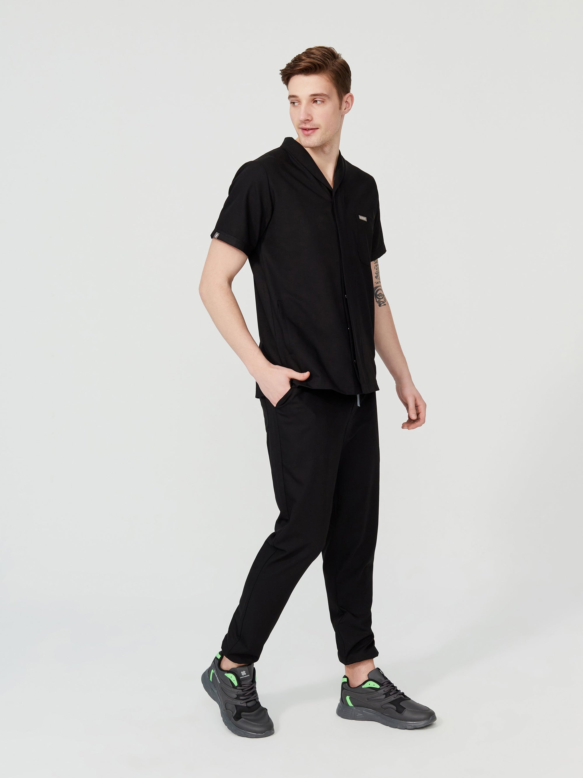 Cosa Tri® Black Men's Scrub Set