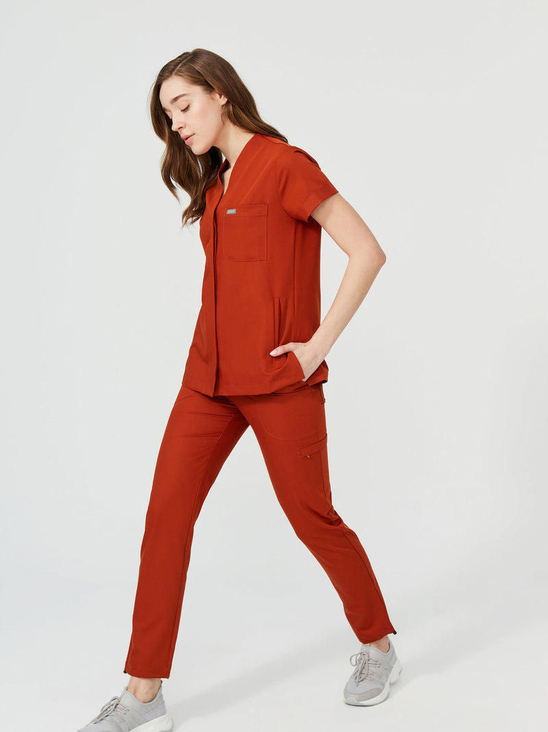 Cosa Mono® Women’s Scrub Set – Brick