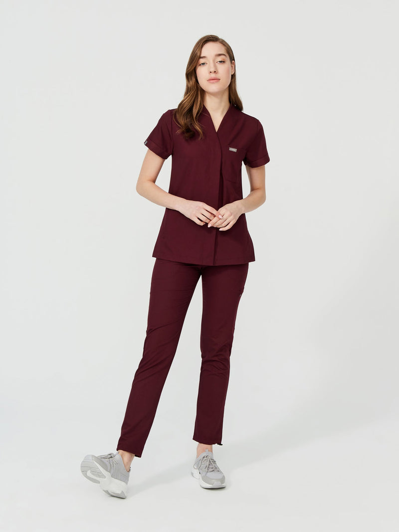 Cosa Mono® Women’s Scrub Set – Burgundy