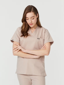 Cosa Tetra® Beige Scrub Set