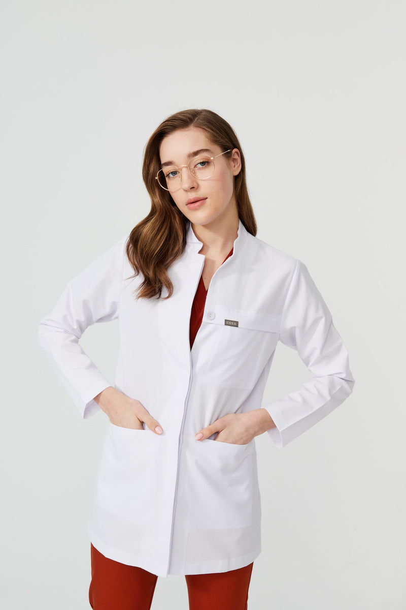 Cosa Women’s Mandarin Collar Lab Coat