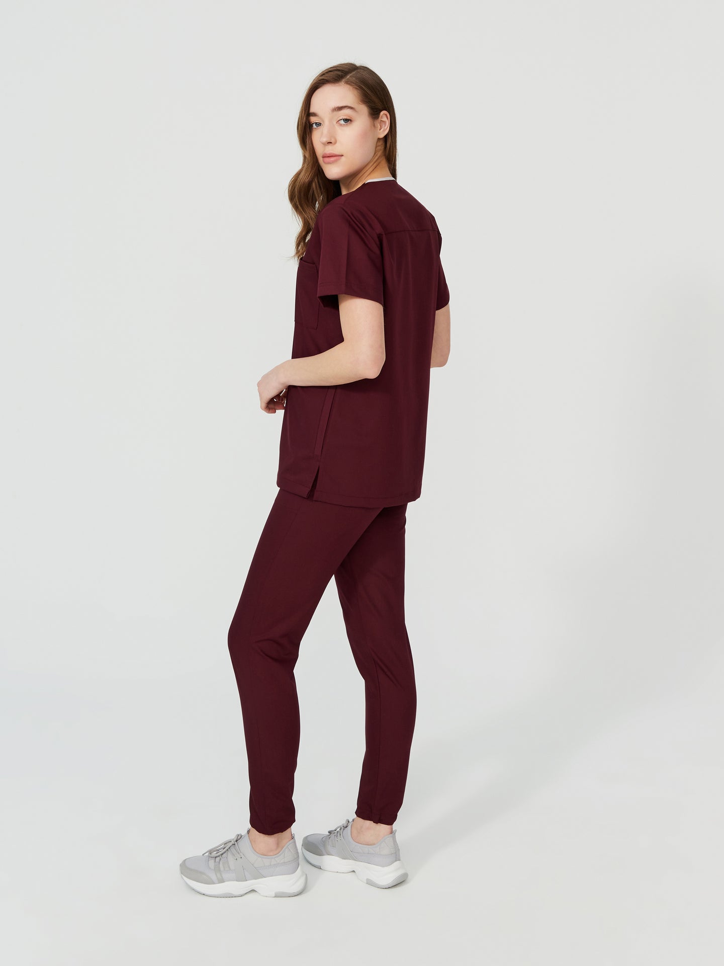 Cosa Tetra ®  Burgundy Scrub Set