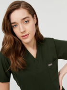 Cosa Tetra ®  Pine Green Scrub Set