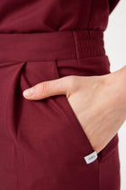 Cosa Citius® Women’s Pleated Pants – Burgundy