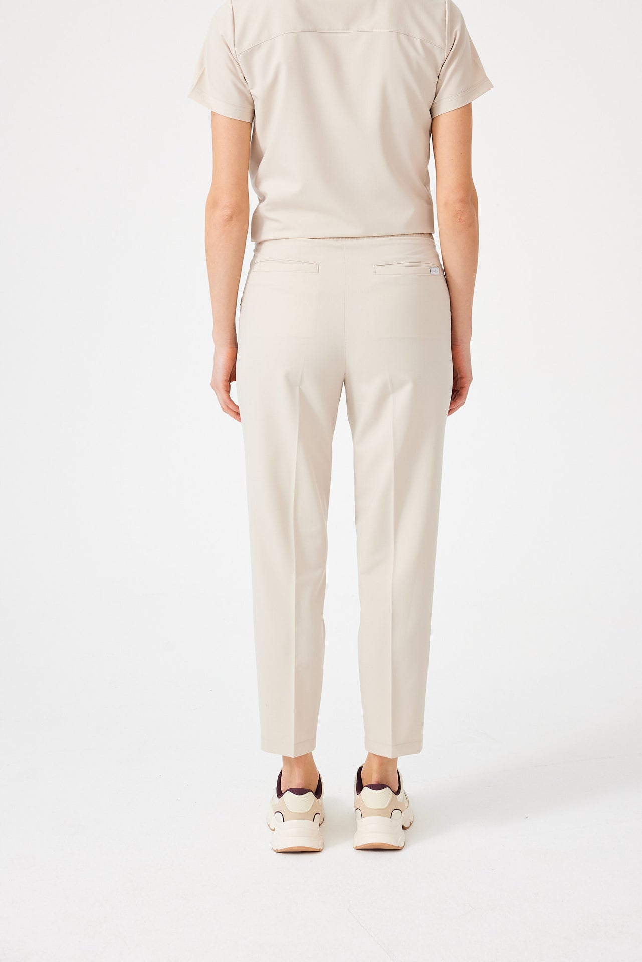 Cosa Citius® Women’s Pleated Pants – Light Beige