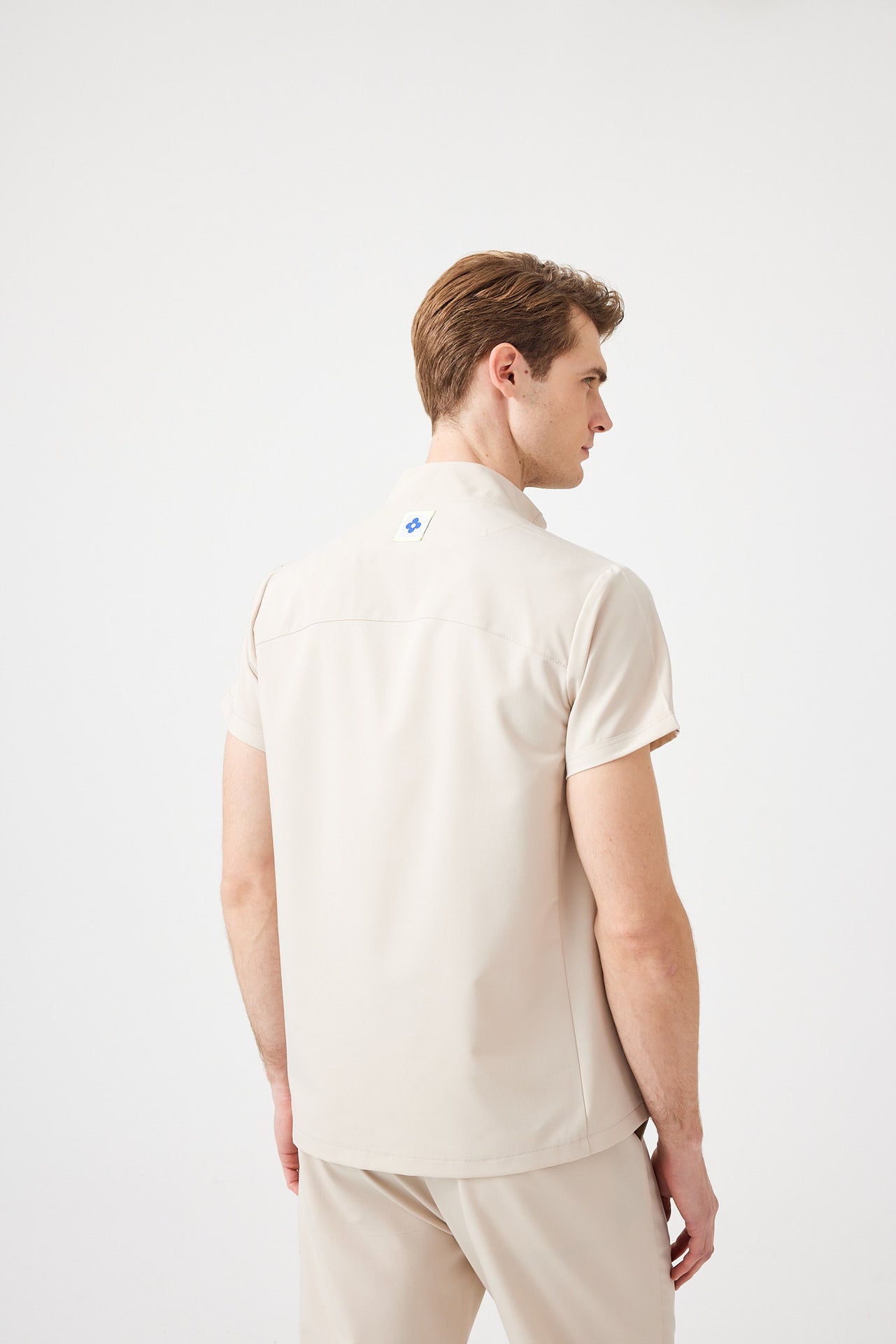 Cosa Altius® Men’s Stand Collar Top – Light Beige