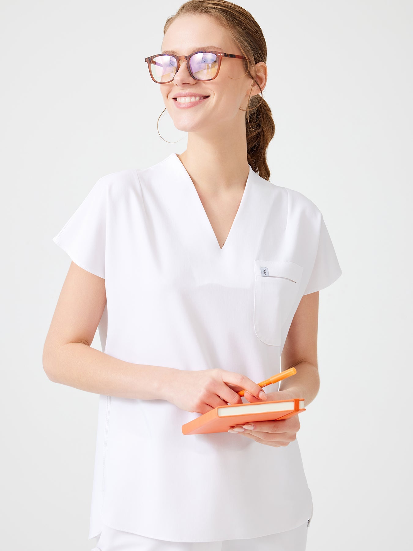 Cosa Fortius® Women’s V-Neck Scrub Top – White