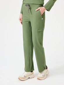 Cosa Citius® Women’s Straight Fit Pants – Sage Green