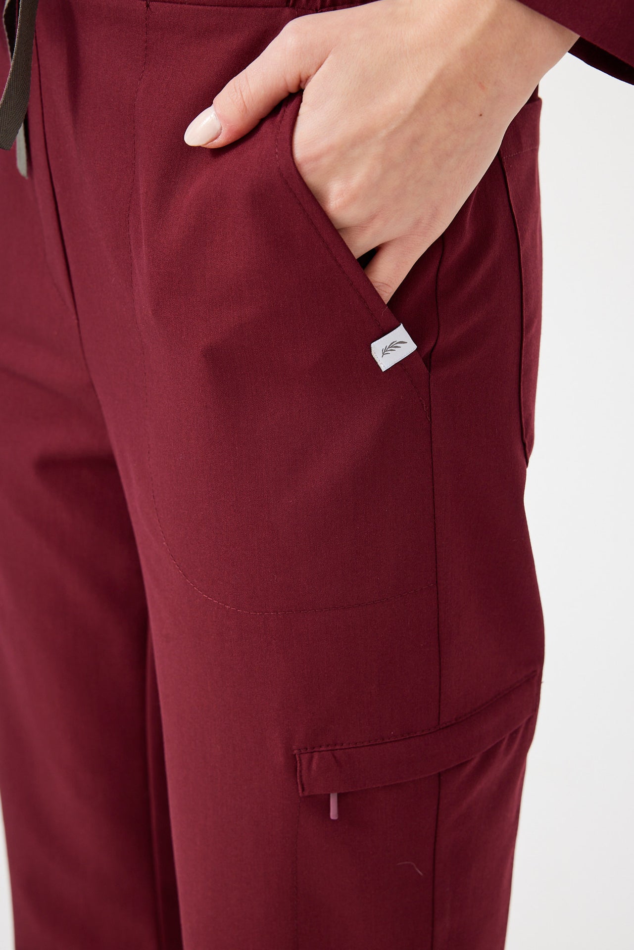 Cosa Citius® Women’s Straight Fit Pants – Burgundy