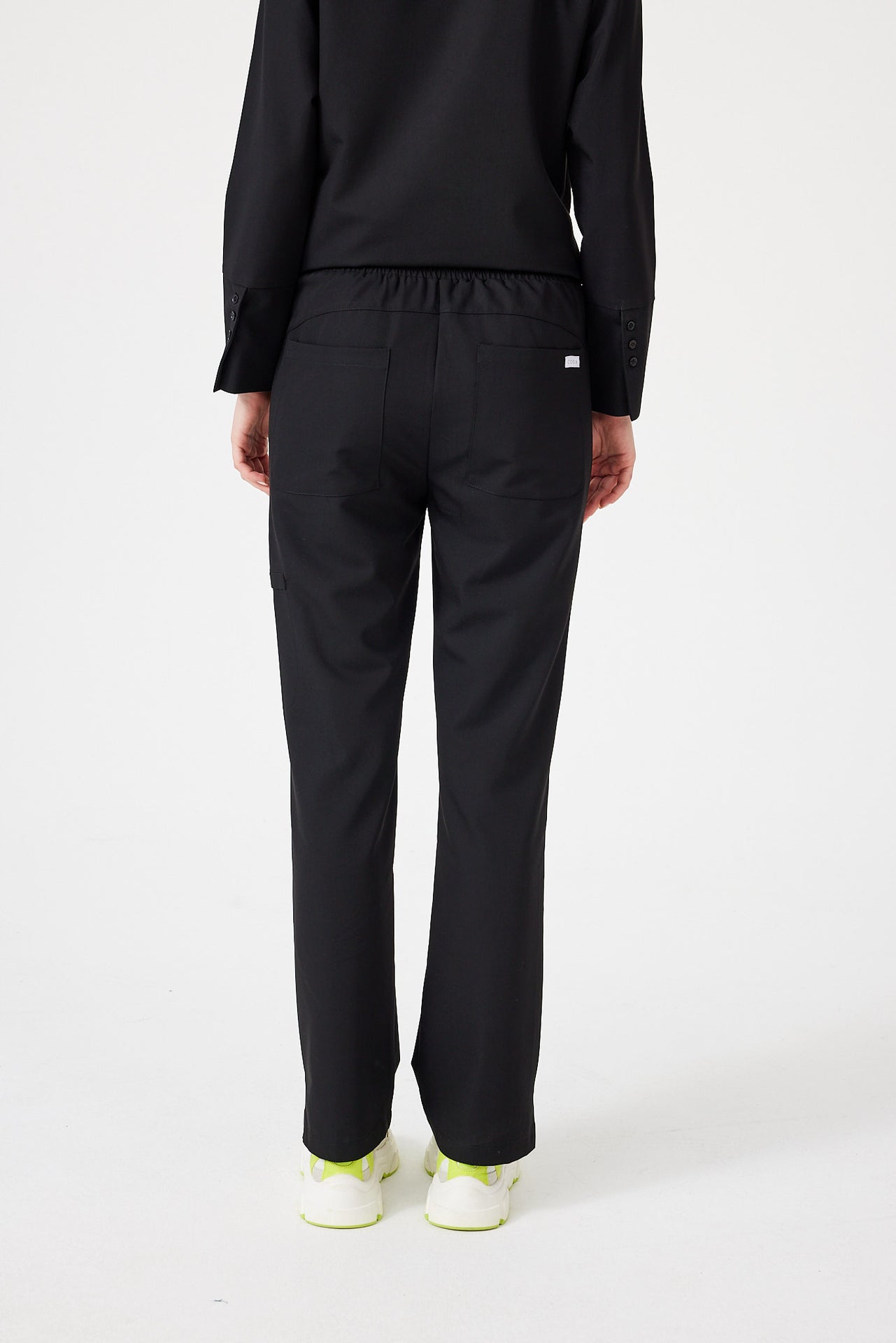 Cosa Citius® Women’s Straight Fit Pants – Black