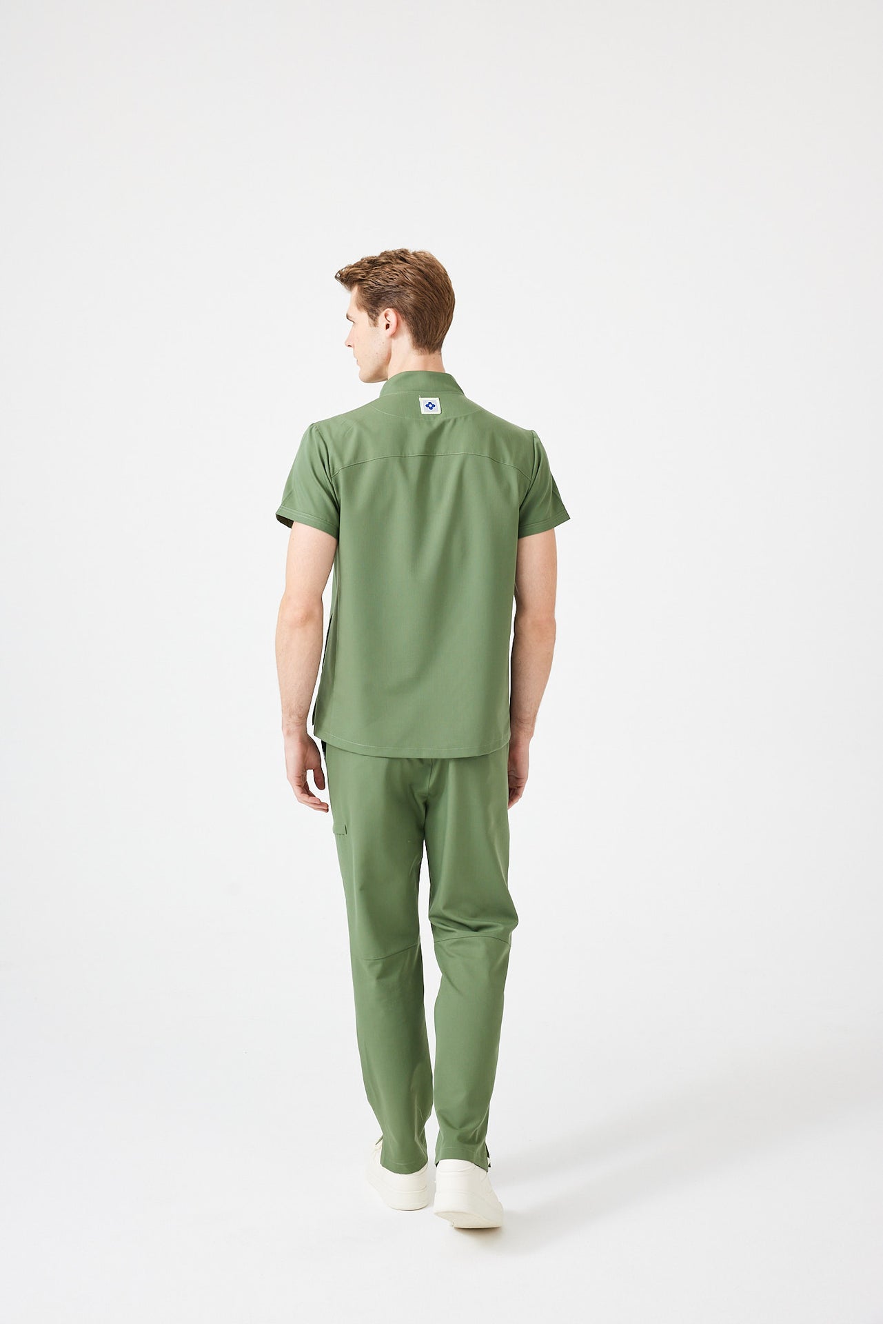 Cosa Altius® Men’s Stand Collar Top – Sage Green