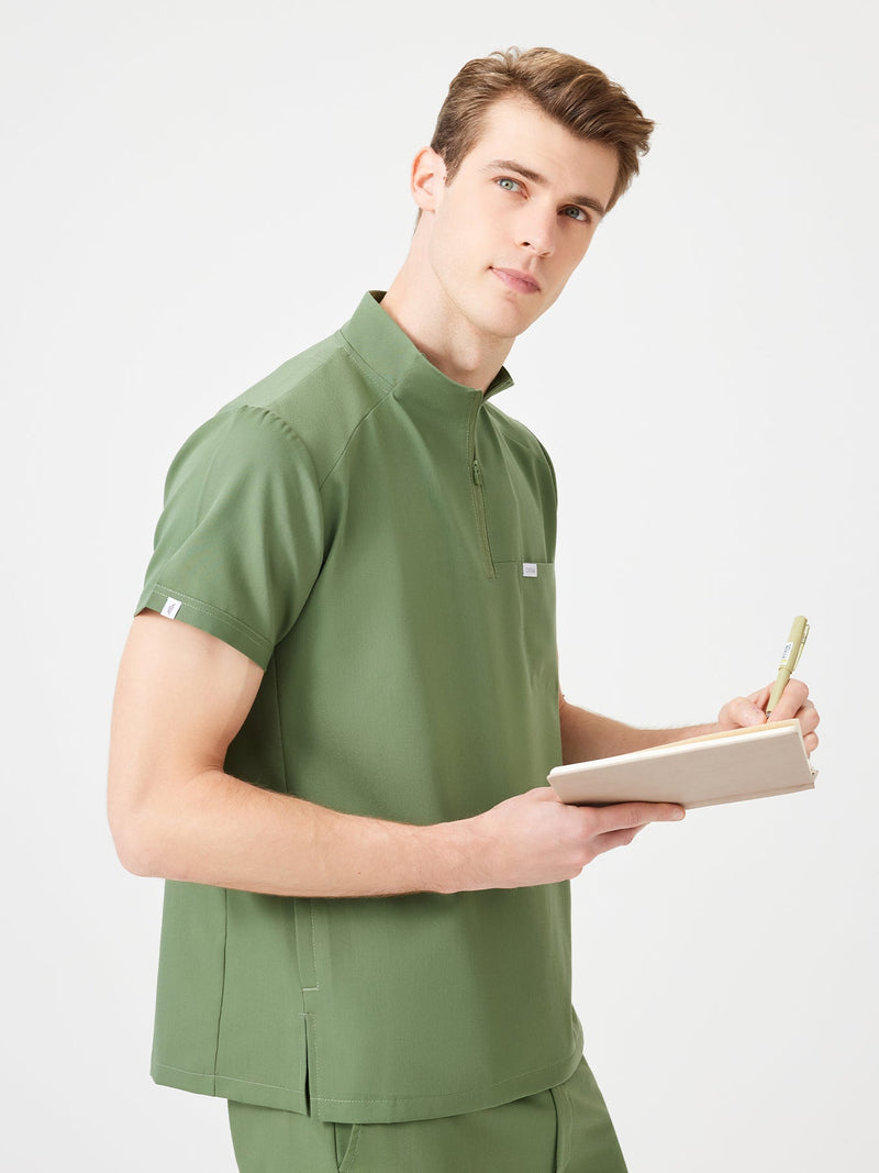 Cosa Altius® Men’s Stand Collar Top – Sage Green