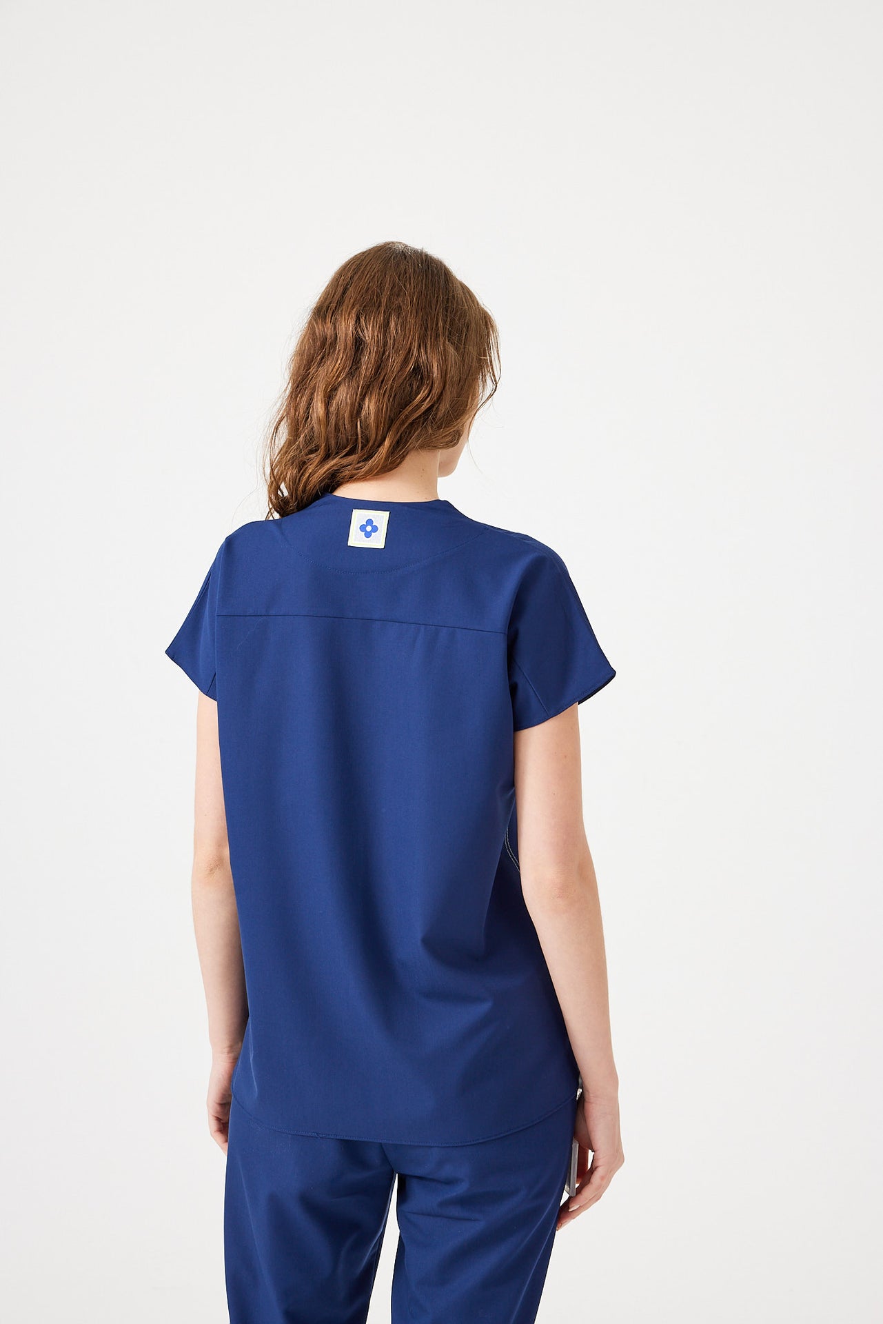 Cosa Fortius® Women’s V-Neck Scrub Top – Light Navy